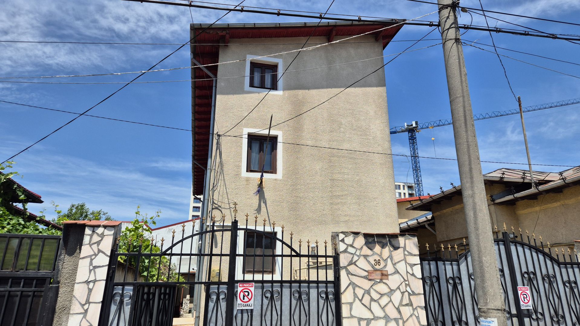 Casa P+2 - 244,08 mp + anexa + Garaj + teren 248 mp - Parcul Carol - Poză 1