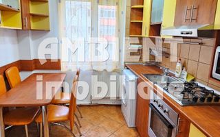 Apartament cu 3 camere, etaj 1, zona CENTRU; - Poză 2