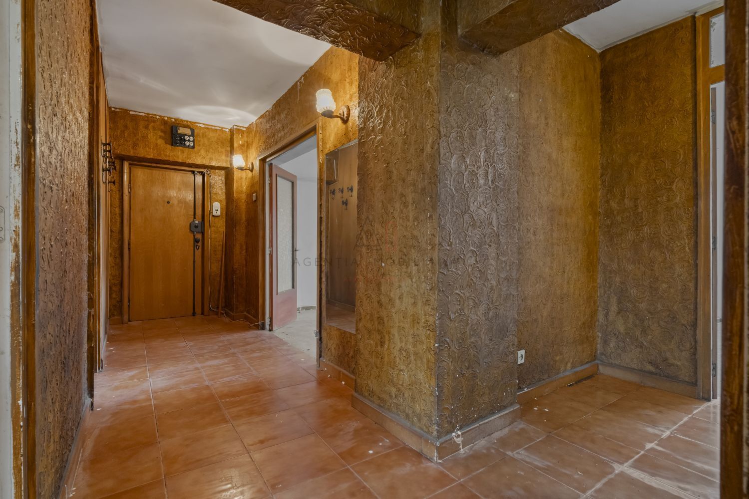 4 Camere 3/9 Panduri | COMISION 0 - Poză 2