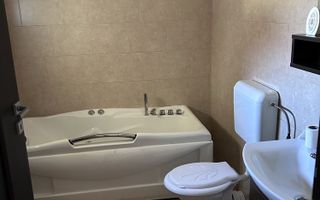 Apartament  2 camere Sagului cu scara interioara - Poză 8