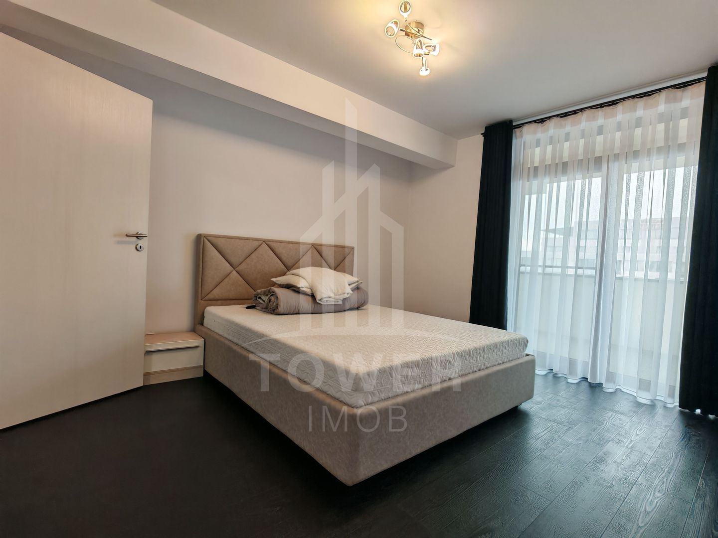 Penthouse 100 mp, terasă generoasă- vedere panoramică, compartimentare excelenta - Poză 12