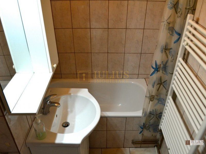 1 camera, centrala proprie/clima,  Simion Barnutiu - Hotel Strelitia. - Poză 10