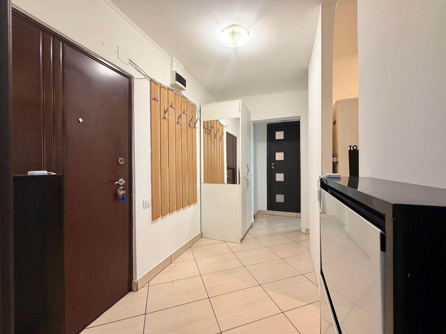 Apartament 2 camere de închiriat – Ghencea, capătul tramvaiului 41 - Poză 1