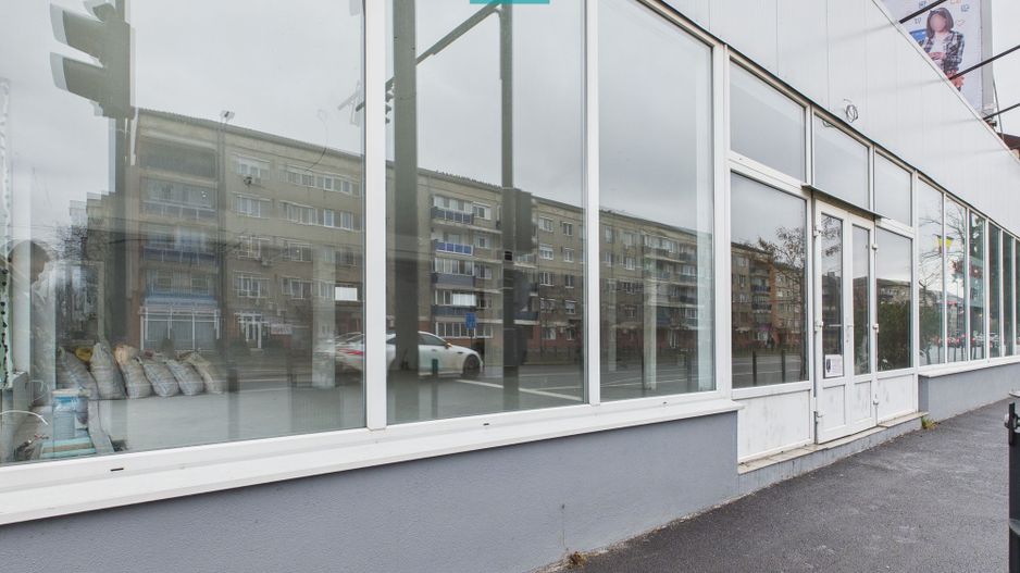 Spațiu comercial 200mp + 90mp mansarda - Cantemir - Poză 2