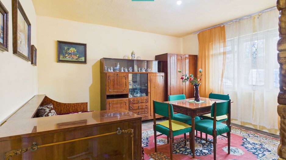 Apartament Săvârşin vizavi de intrarea la Castel - Poză 5