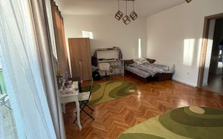 3 camere de inchiriat in zona Platinia - Poză 1