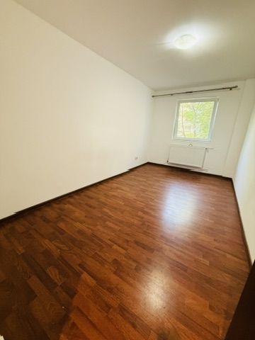 Dacia | 3 Camere | Etaj 1 - Poză 13