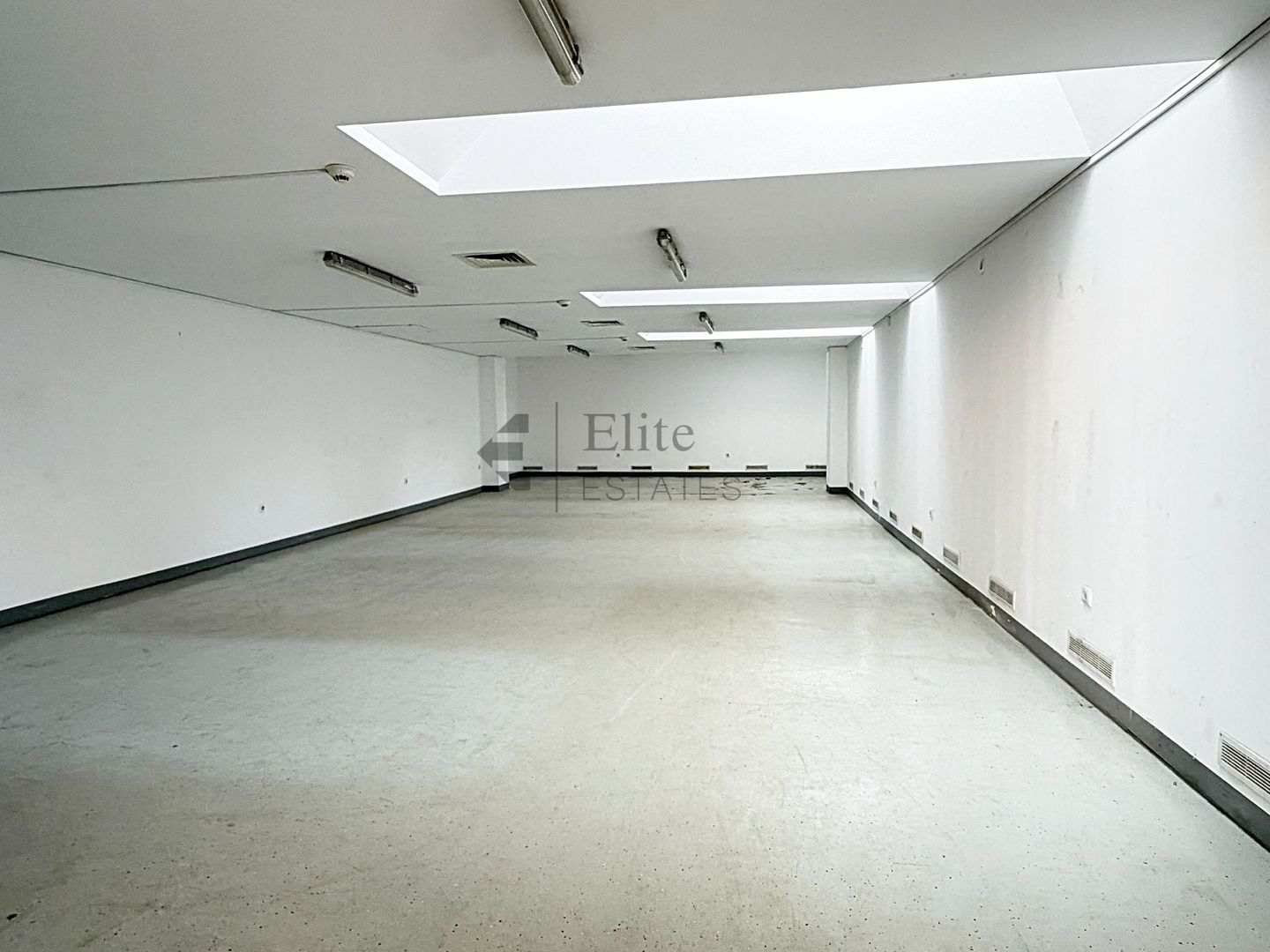 Spatiu comercial 335 mp in Zona Decebal Oradea | Depozit - Poză 4