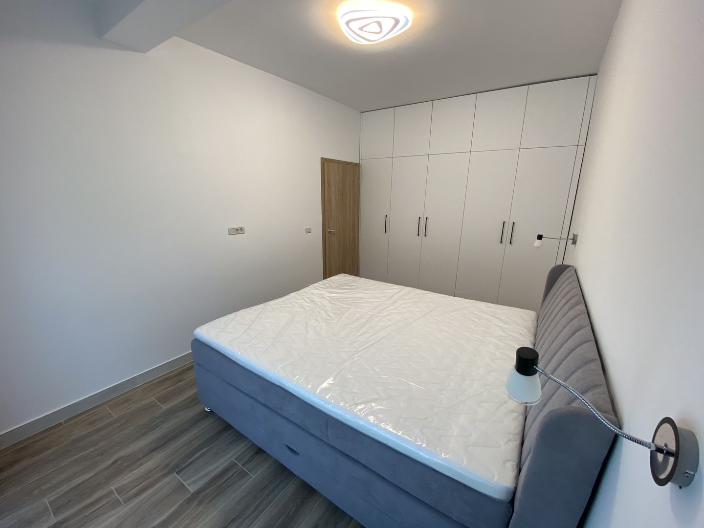 Apartament Dumbravita aproape de Padure - Poză 7