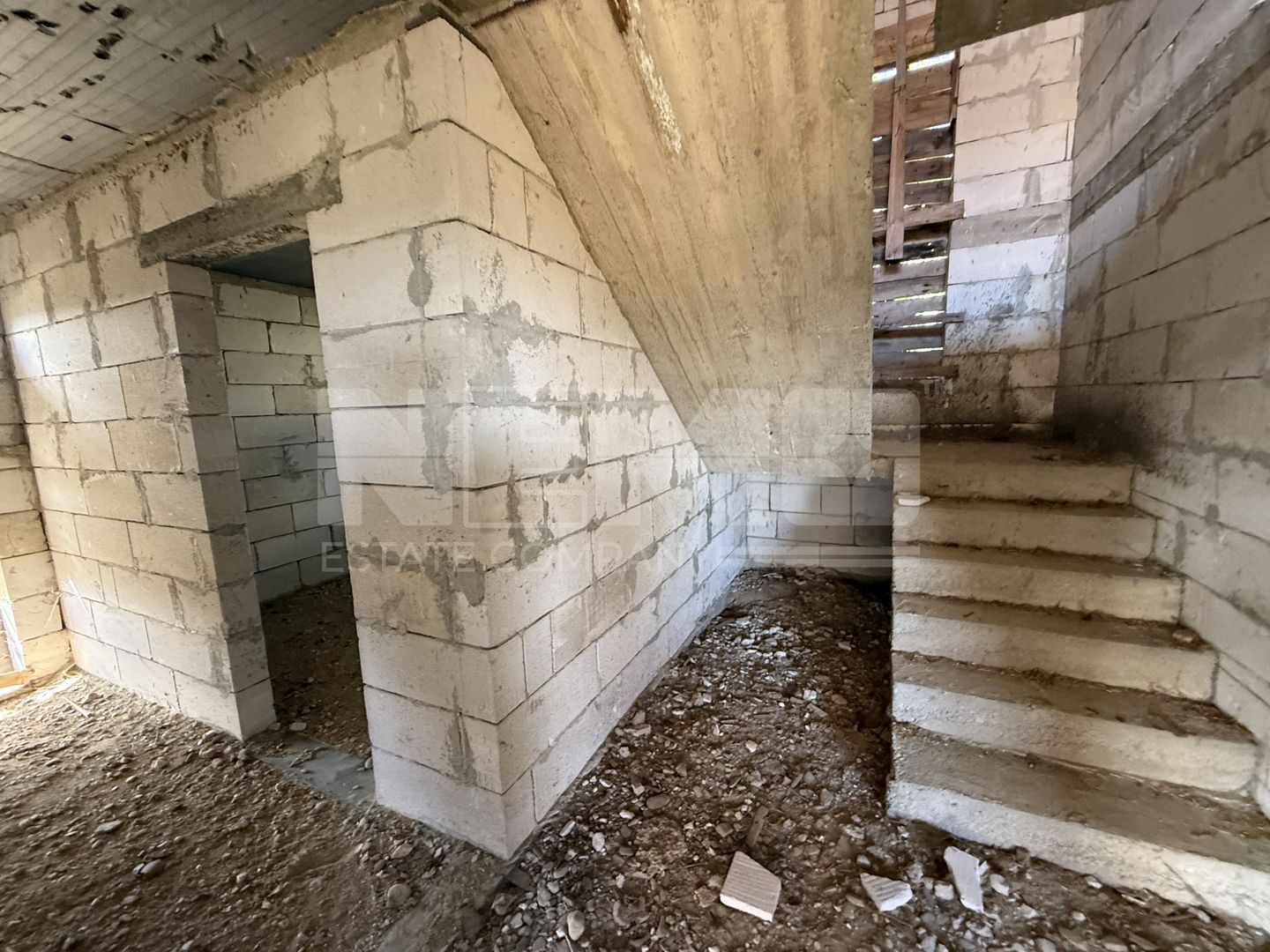 Casă de vânzare | Berchișești | La roșu | 140 mp utili - Poză 6