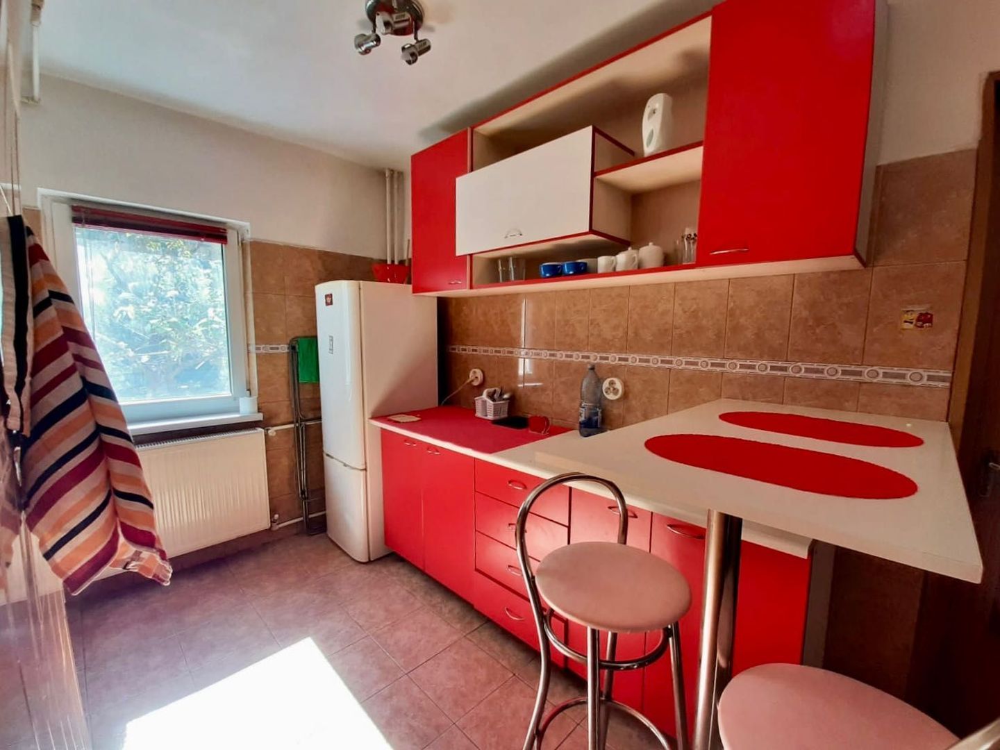 Garsonieră spațioasă și modernă –Vitan Mall/Piața Alba Iulia –400€ - Poză 2