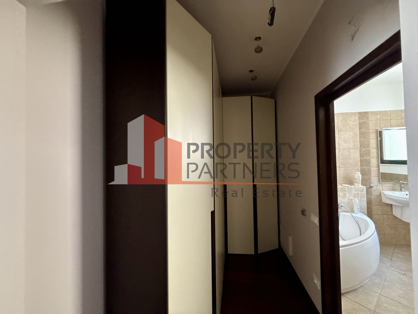 Apartament elegant într-o vilă complet renovată – Strada Popa Soare 35 - Poză 16