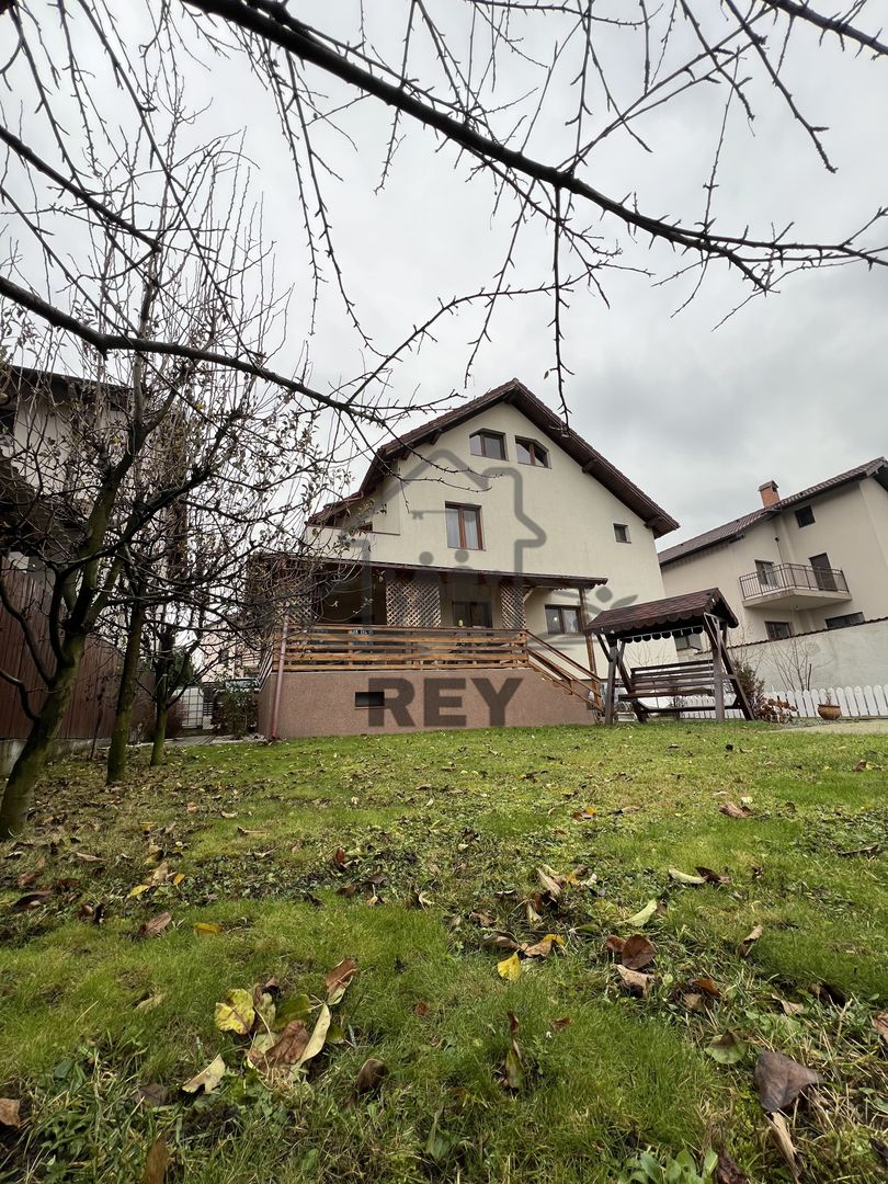 Casa Unifamilială 5 camere de vânzare SIBIU / Loc. Șura Mică - Poză 1
