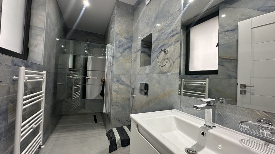 VIla S+P+1+M | Teren de 1000mp | Lift Interior | Finisata Complet - Poză 26