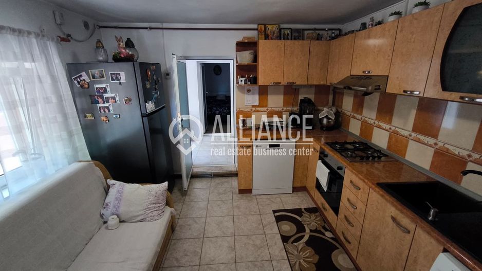 VIILE NOI - casa cu o curte generoasa disponibila imediat - Poză 4