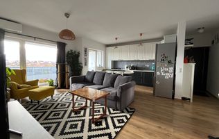 Apartament premium 3 camere semi-central cu lift in Kogalniceanu