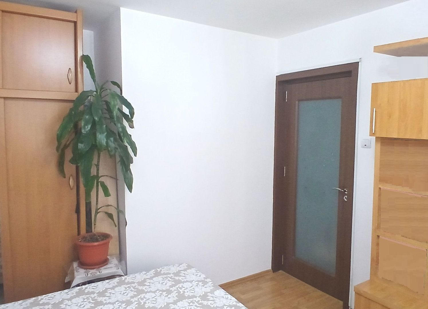 Apartament 3 camere renovat, etaj 5, bloc solid, zona Parc Sebastian - Poză 9