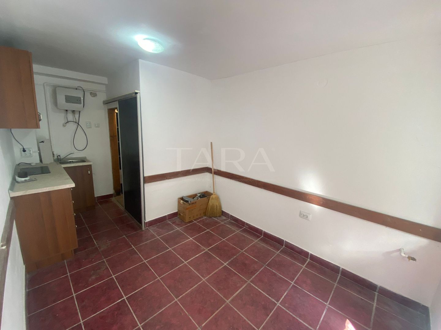 Apartament de vânzare în Piața Unirii, ideal pentru investiție! - Poză 2