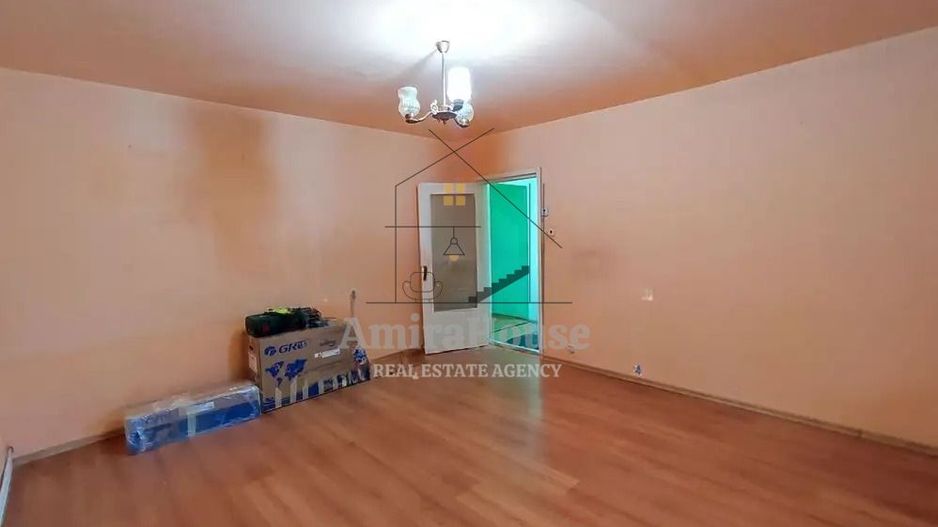 2.371 euro mpApartament 4 camere decomandat, 78 mp, et 1, zona str Maramuresului - Poză 8
