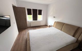 Apartament la curte, 2 băi, loc de parcare, zona linistita, dressing - Poză 5