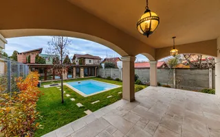 Casa de Lux cu Design Clasic și Piscină la limita dintre Timișoara și Dumbrăvița - Poză 38