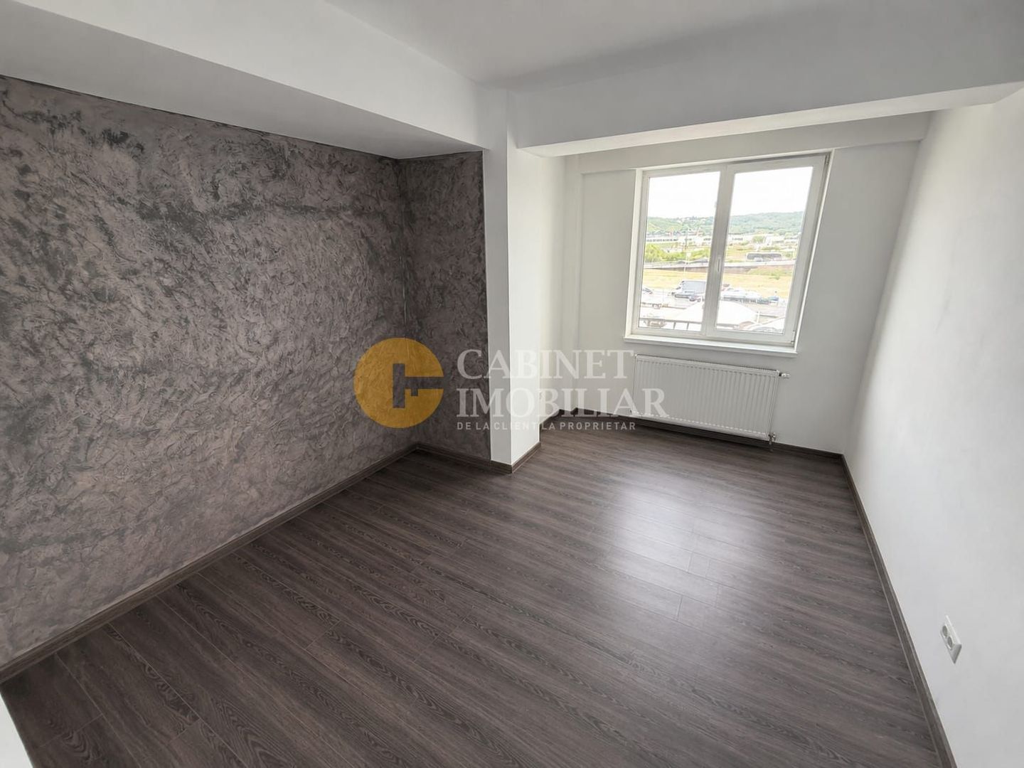 3 CAMERE DECOMANDAT--ETAJ 1-- ROND MALL MOLDOVA - Poză 4