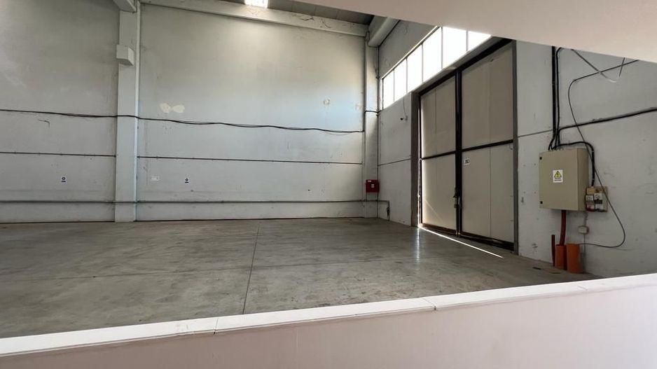 Hala de vanzare in Calea Sagului - platforma Incontro - Poză 15