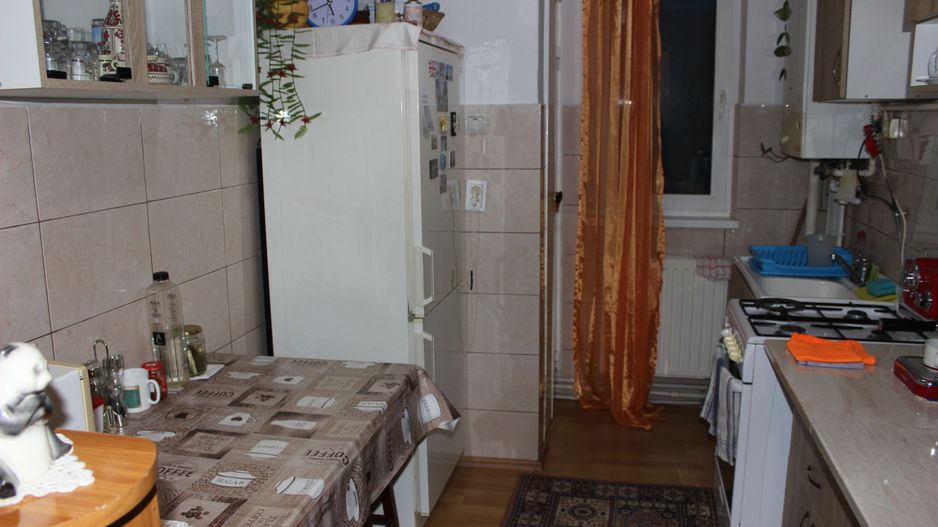 Apartament 2 camere etaj 2 Aleea Crinului - Poză 4