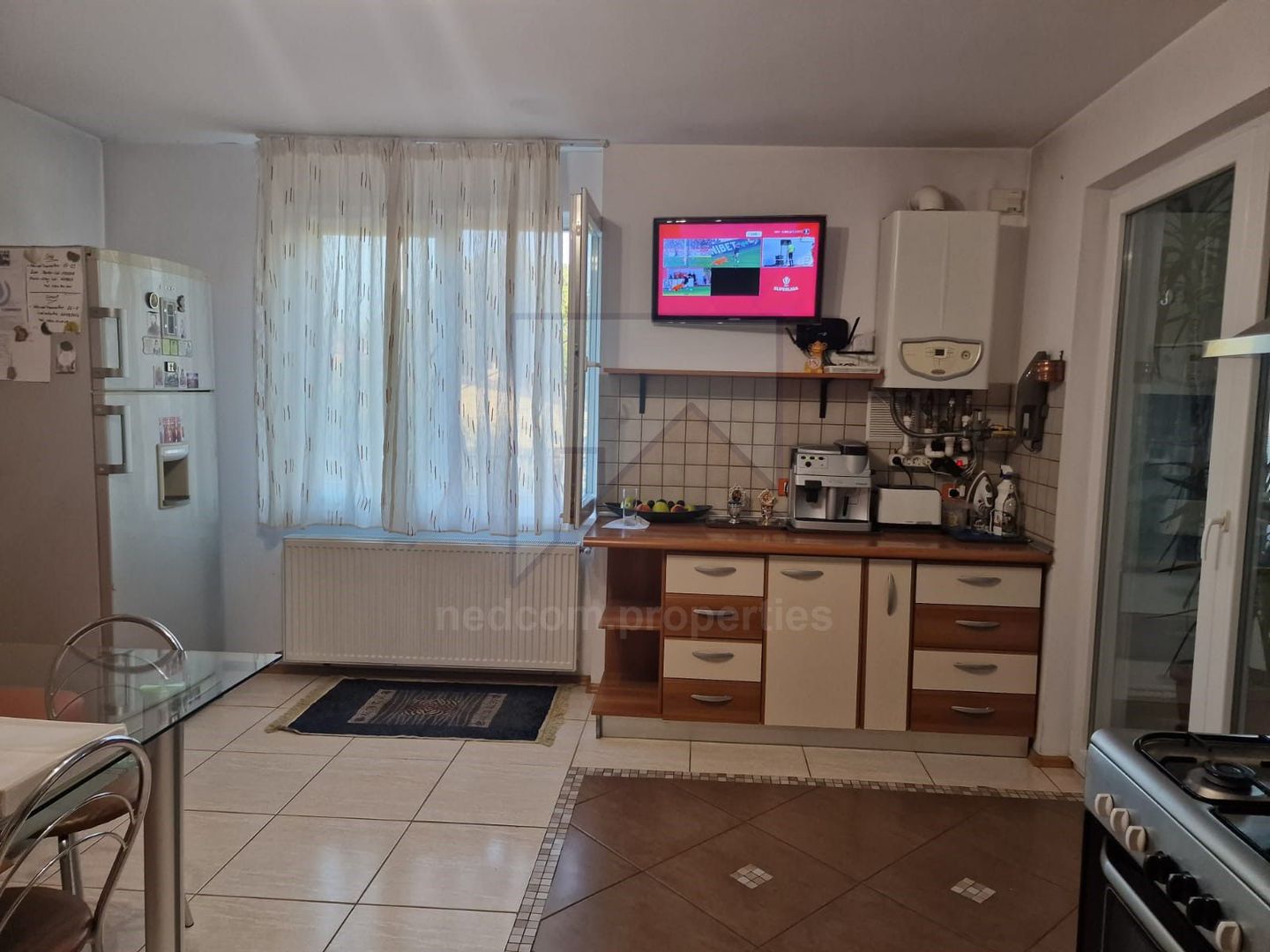 Vanzare Vila S+P+1+M - Viilor Parcul Carol - Poză 3