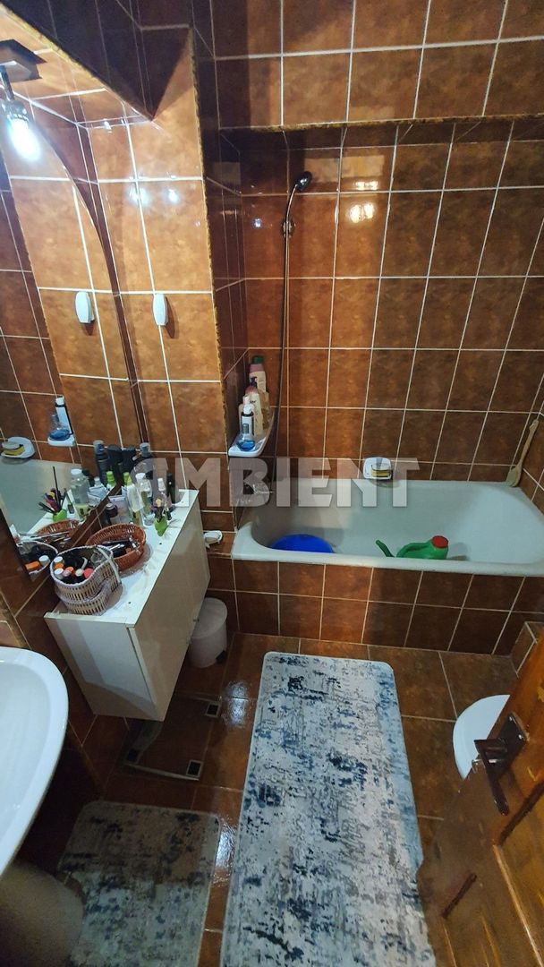 Apartament 4 camere, etaj 6, zona TRAIAN; - Poză 5