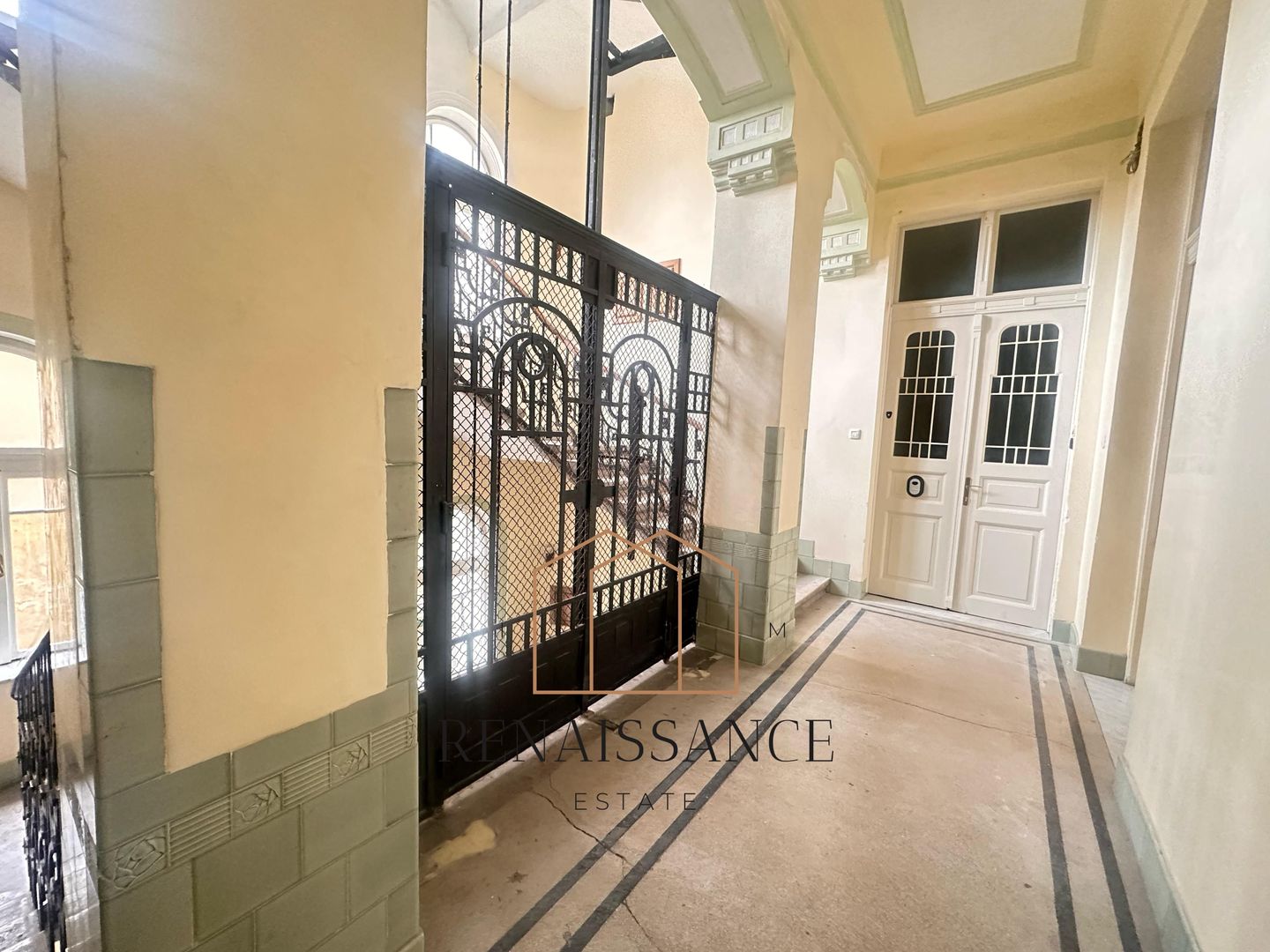 Piata Unirii 6 Camere | 400mp Etaj 3 | Palatul Bruck - renovat - Poză 5