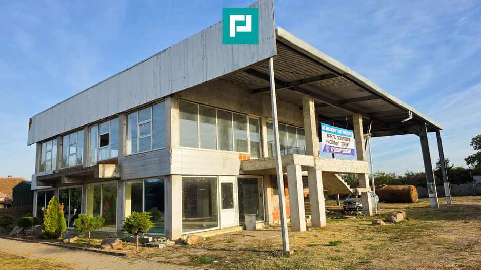 Spatiu comercial cu etaj și teren de 4000mp - Poză 18