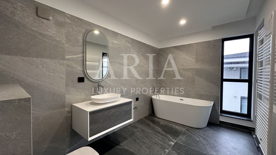 Vila de LUX cu 7 camere IANCU NICOLAE - Poză 20