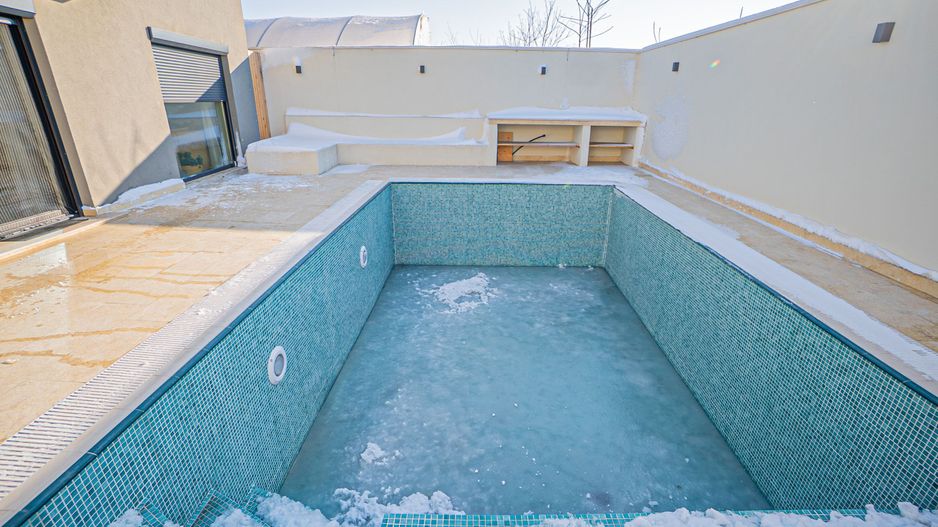 Lumina – Casa P+1E de vânzare, mobilată/echipata, cu piscină si garaj. - Poză 33