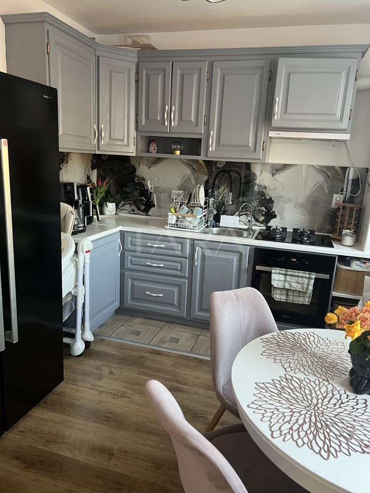 Vanzare apartament deosebit  in zona centrala a localitatii - Poză 4