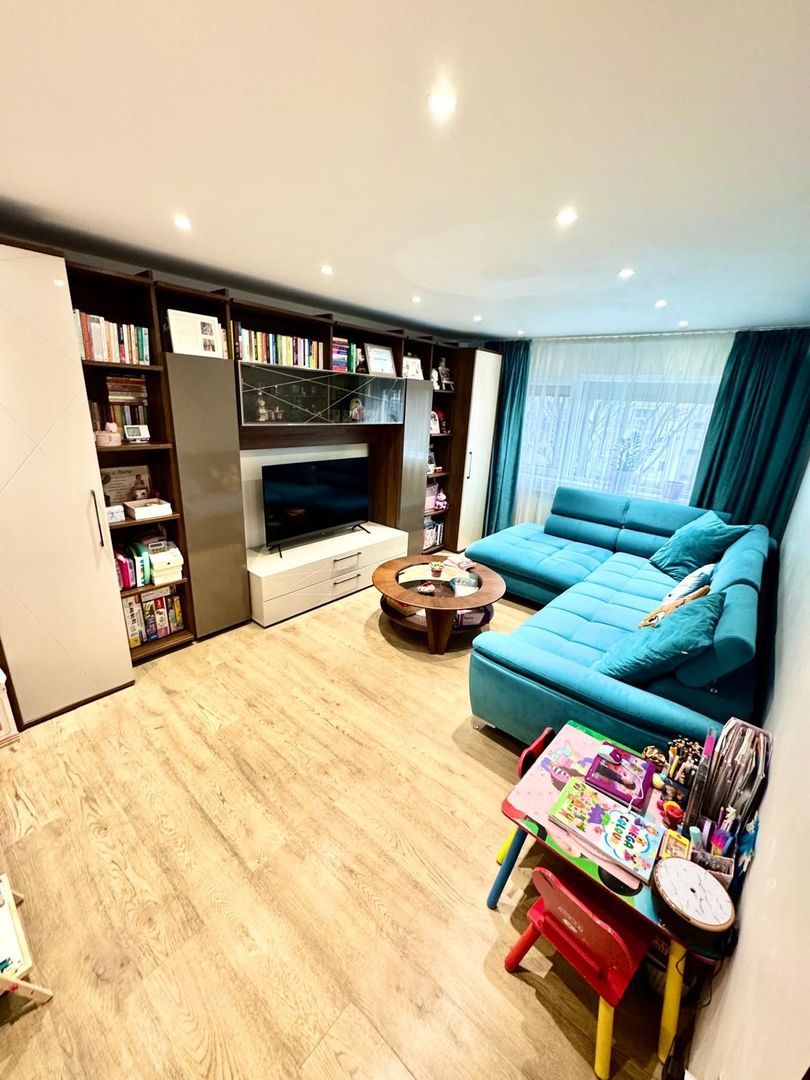 Apartament 2 camere de vânzare – Bd. București - Poză 2