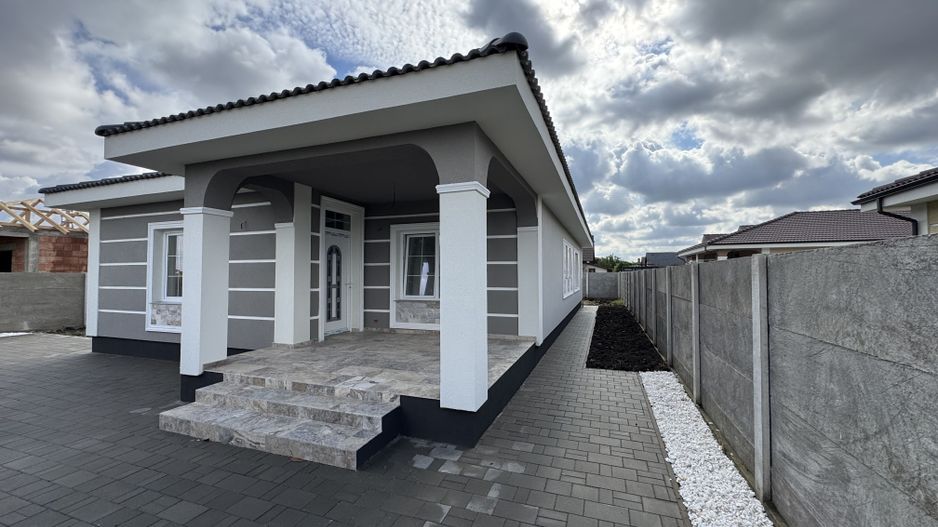 Casa Individuala Parter Sanmihaiu Roman,4 Camere,2 Bai,Proiect Modern - Poză 4