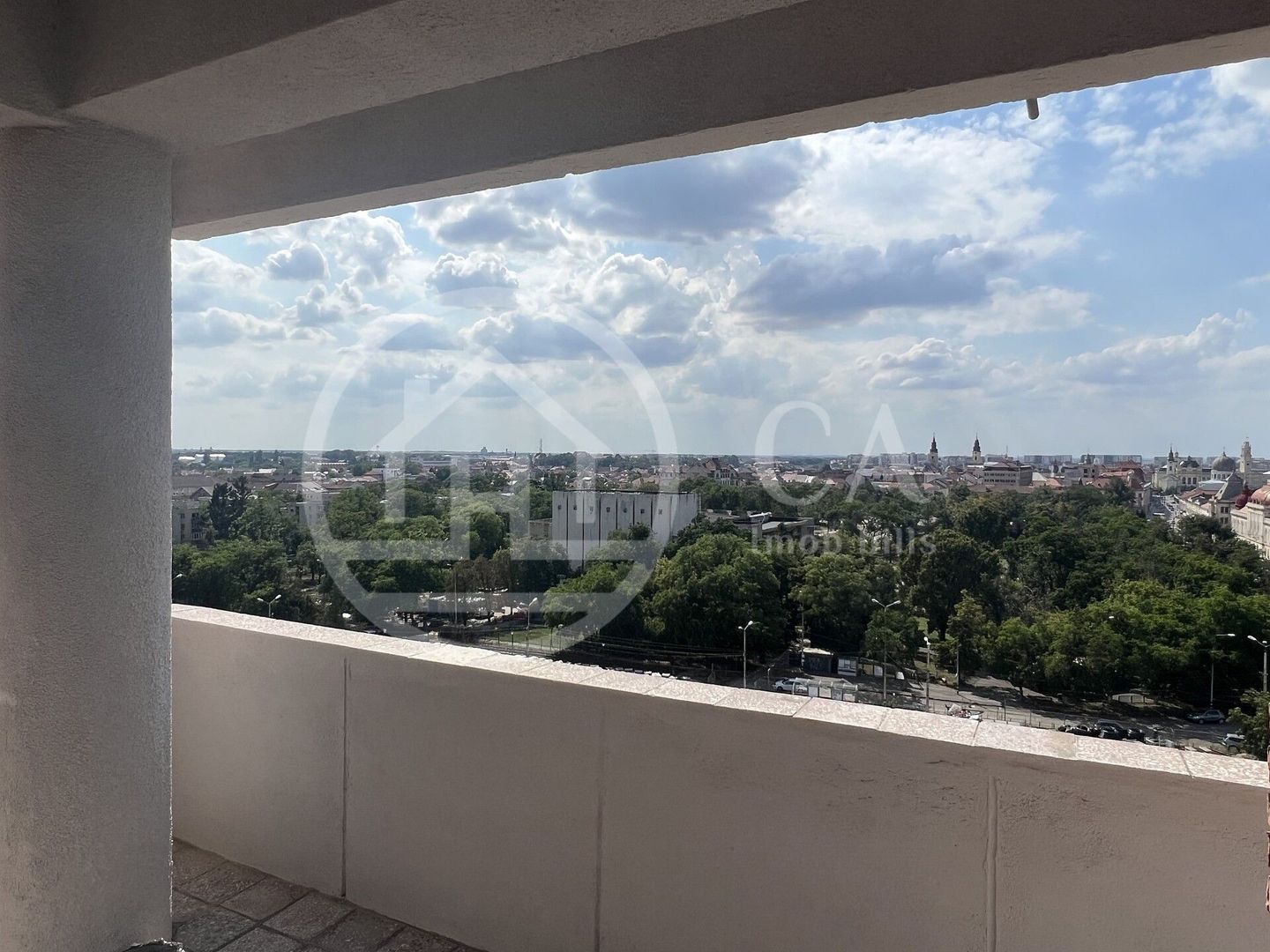 Apartament cu 3 camere de inchiriat in Centrul Civic Oradea - Poză 11