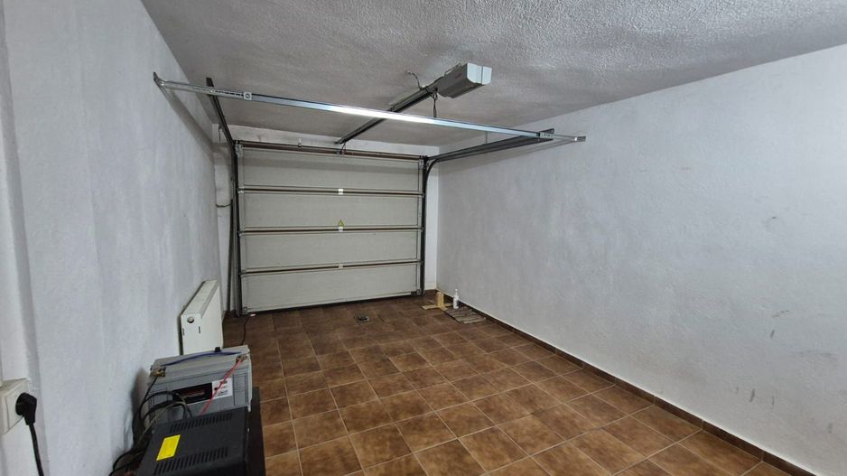 Inchiriere vila 5 dormitoare S + P + 1E + M zona Erou Iancu Nicolae - Poză 32