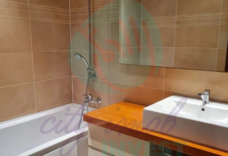 3 camere spatioase IN CITY - Poză 10