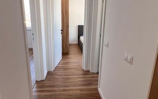 Apartament cu 3 cam NOU- Mobilat si utilat- Etaj 1 - Poză 3