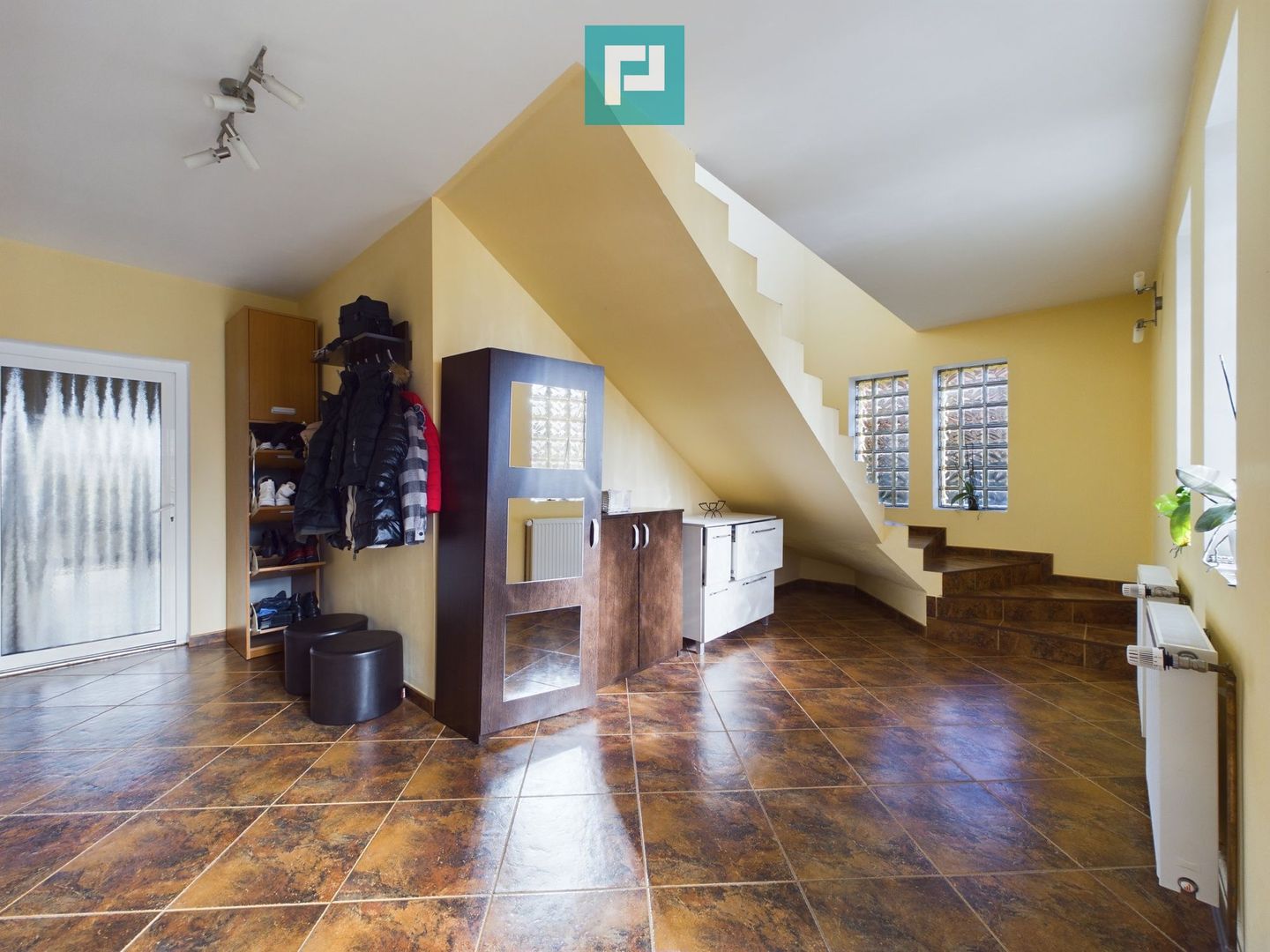 Casă P+E la cheie în Vladimirescu - Poză 3