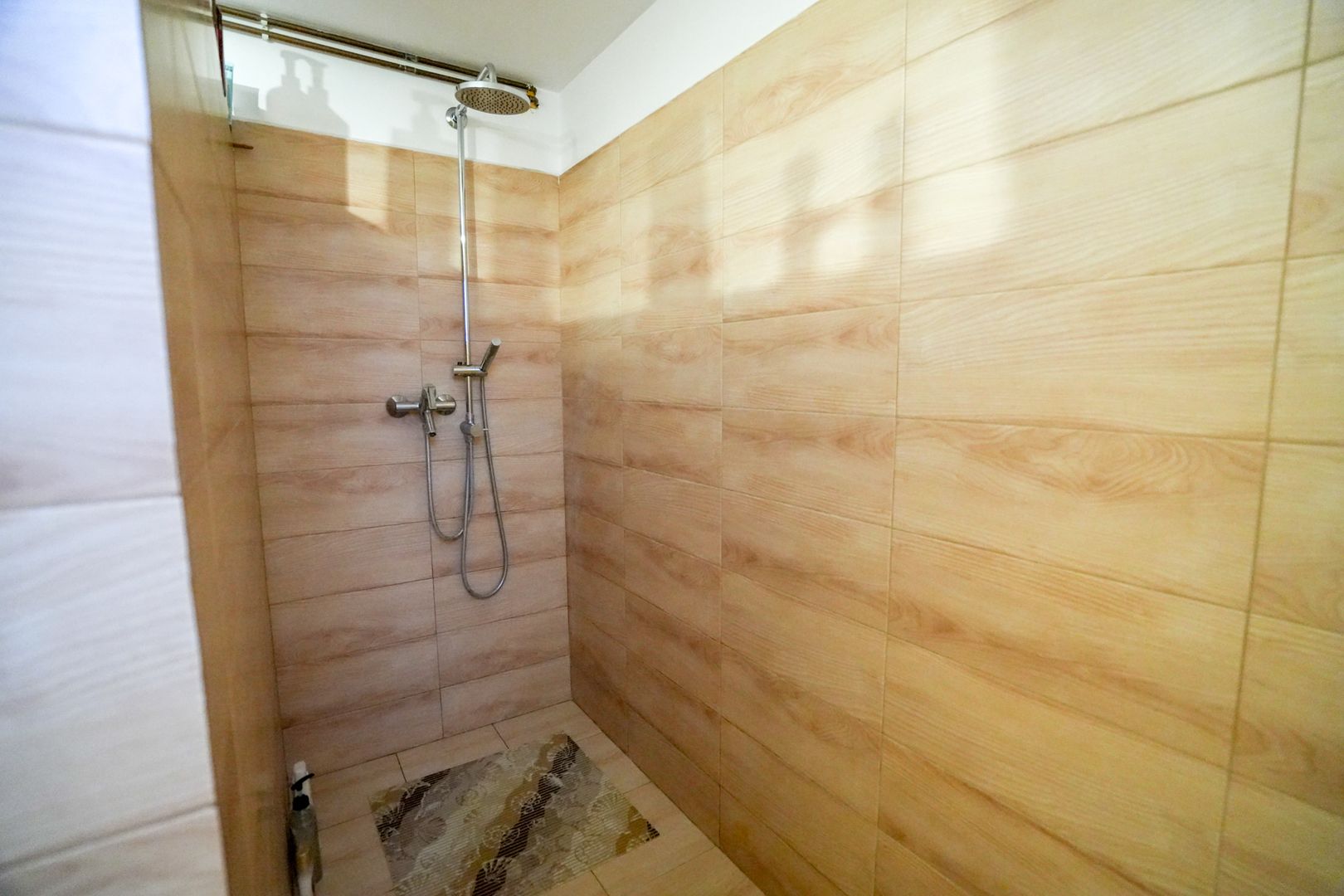 FILM!Domeniu de 222.000 mp + Ferma + Anexe specifice + Constructie rezidentiala+ - Poză 27