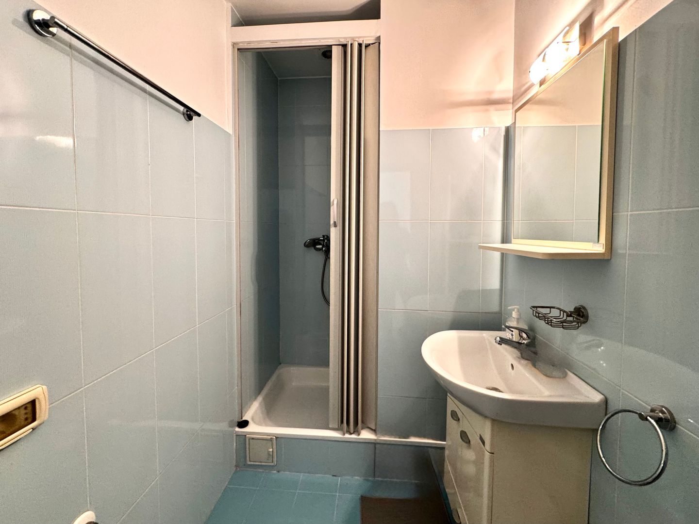 Apartament 2 camere, primitor, in zona Centrala-Universitate - Poză 14