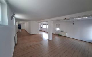 Închiriez spațiu 130 mp, str. Smârdan, Iași. Pretabil birouri, cabinet, salon - Poză 6
