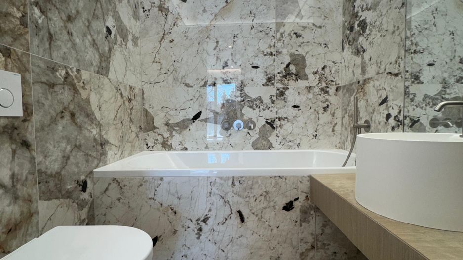 3 CAMERE || CORTINA 126 || EROUIANCU NICOLAE - Poză 8