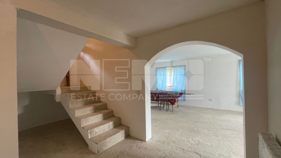 Casă la Rosu | Teren imprejmuit | Priveliste panoramica| Burla - Poză 10