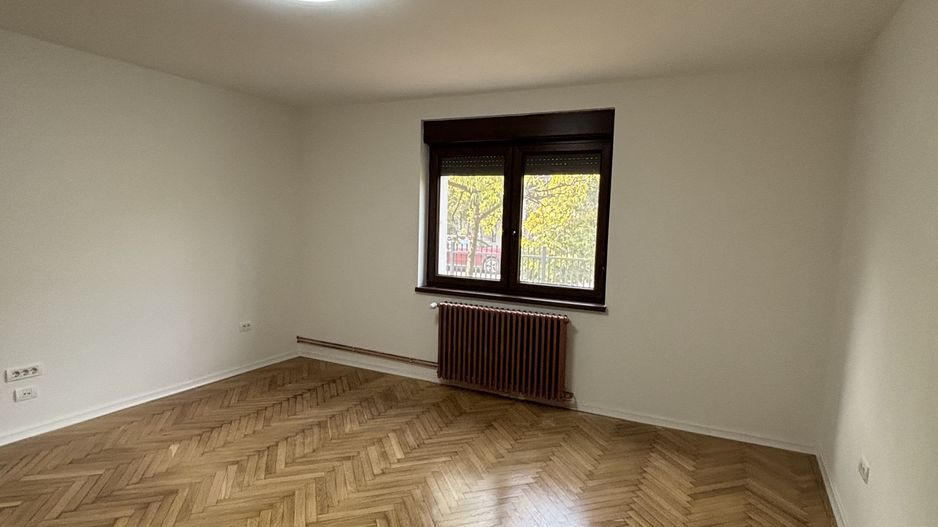Apartament generos la casa,zona Bogdanestilor - Poză 3