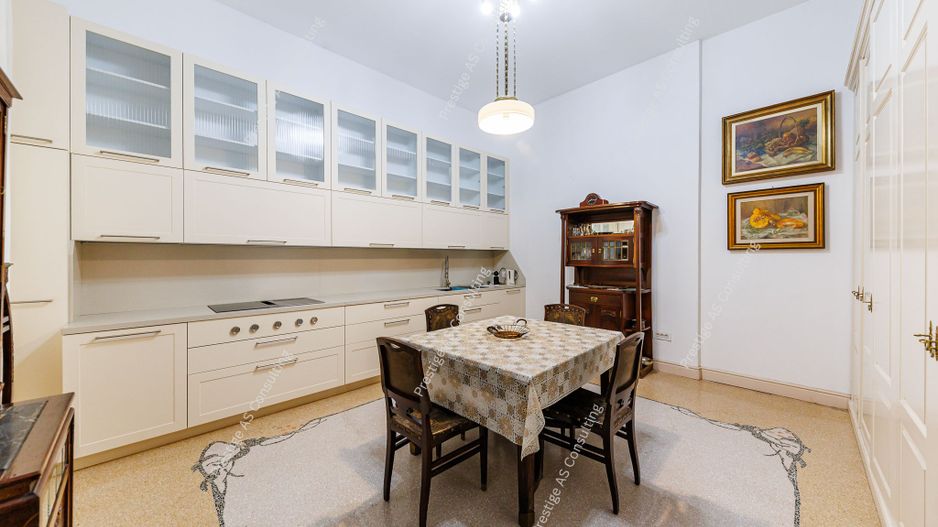 Resedinta patrimoniala de 222 mp | Piata Victoriei | Cladire istorica-Lift - Poză 32