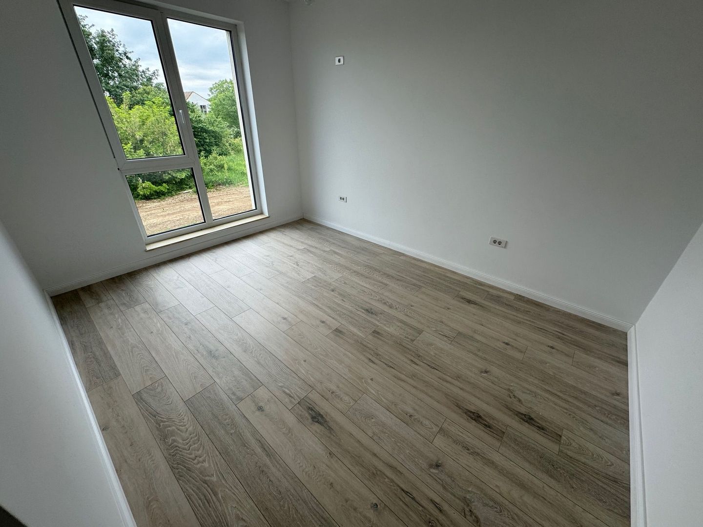 Ultima!!  Vila Otopeni 4 camere TOATE utilitatile - Poză 11